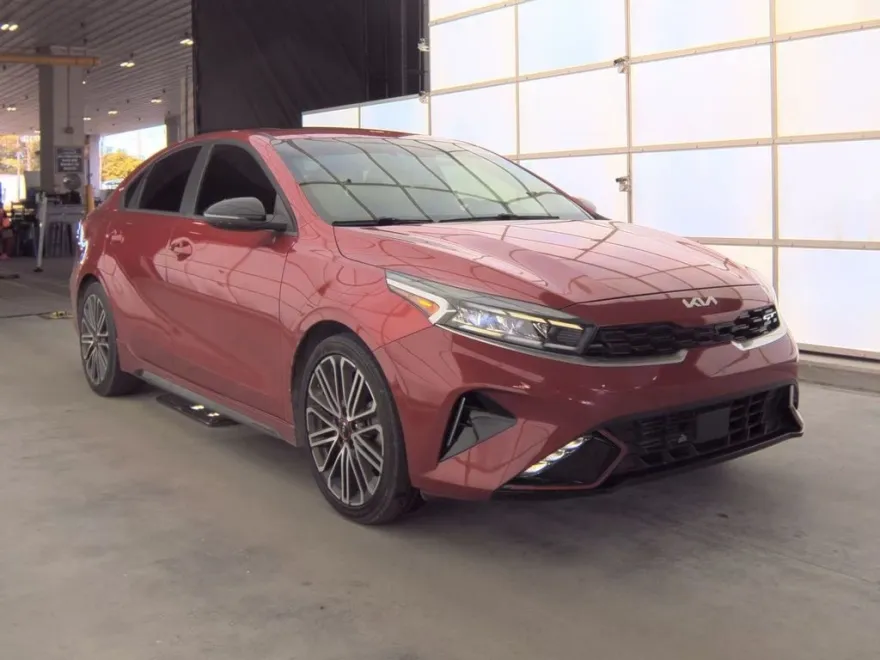 2023 Kia Forte GT photo 1