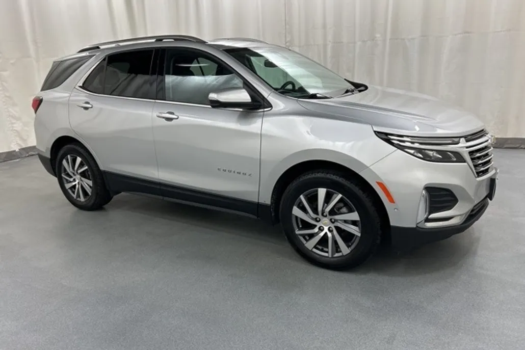 2022 Chevrolet Equinox Premier photo 1