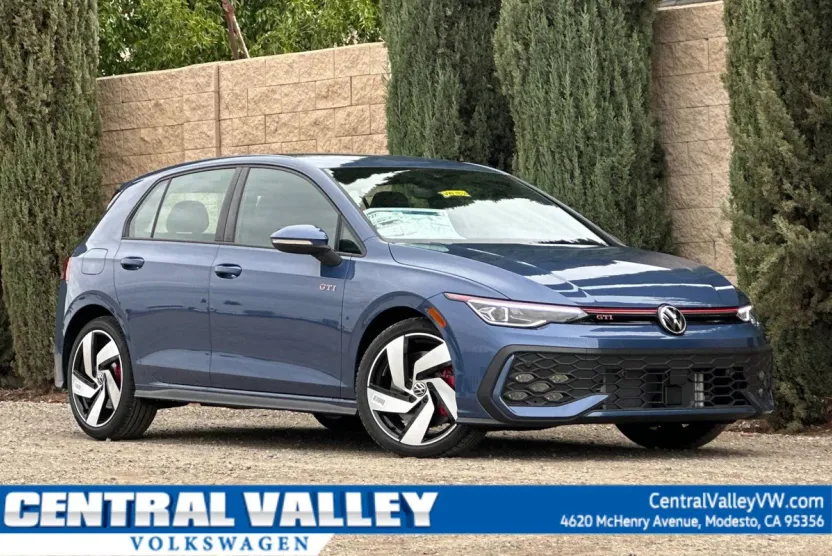 2025 Volkswagen Golf GTI S photo 1