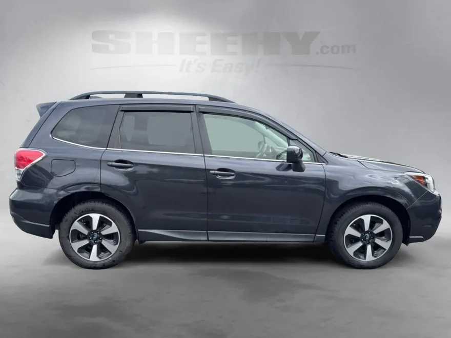 2017 Subaru Forester 2.5i Limited photo 1