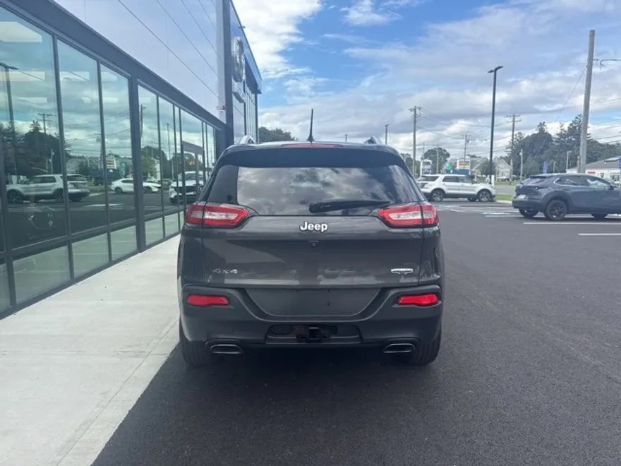 2016 Jeep Cherokee Latitude photo 1
