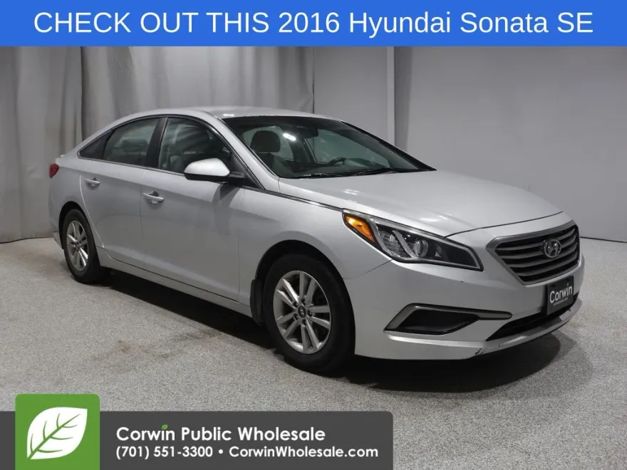 2016 Hyundai Sonata SE photo 1