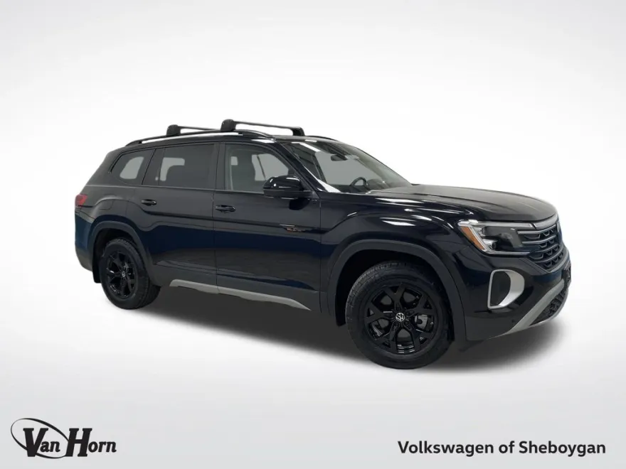 2024 Volkswagen Atlas Peak Edition SE Technology photo 1