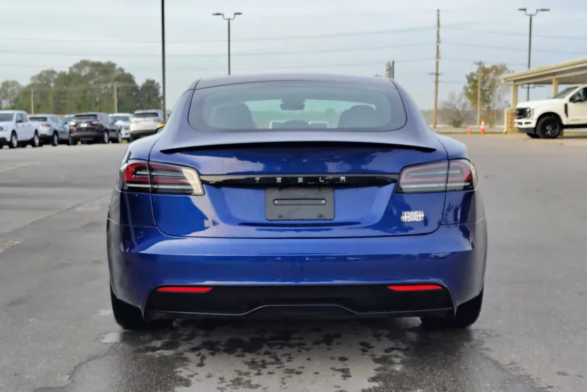 2023 Tesla Model S Plaid photo 1