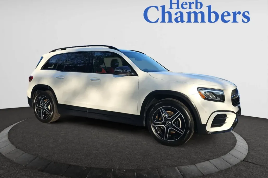 2025 Mercedes Benz GLB 250 4MATIC photo 1