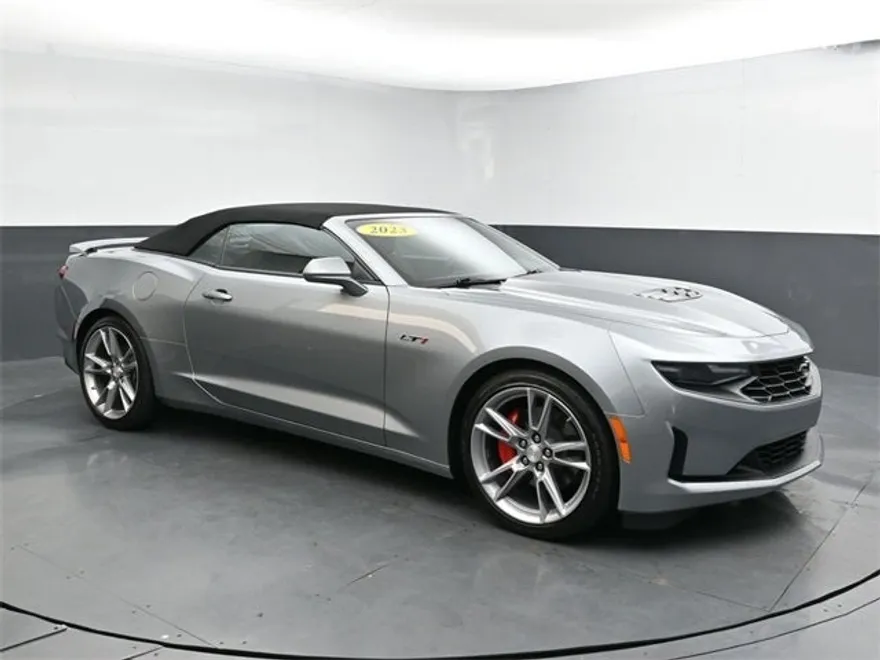 2023 Chevrolet Camaro LT1 photo 1