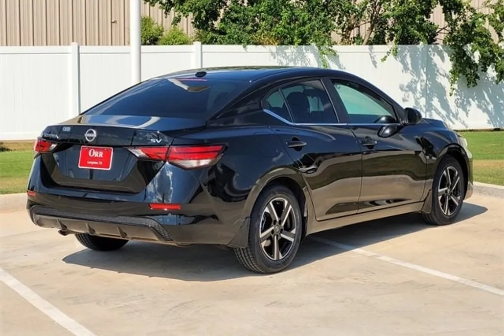 2024 Nissan Sentra SV photo 1