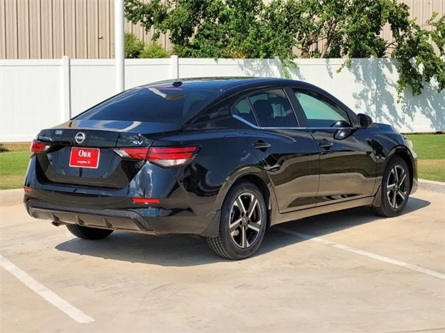 2024 Nissan Sentra SV photo 1