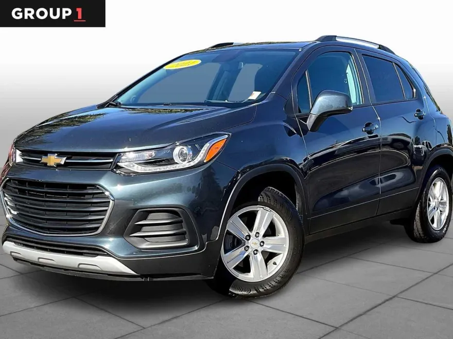 2021 Chevrolet Trax LT photo 1