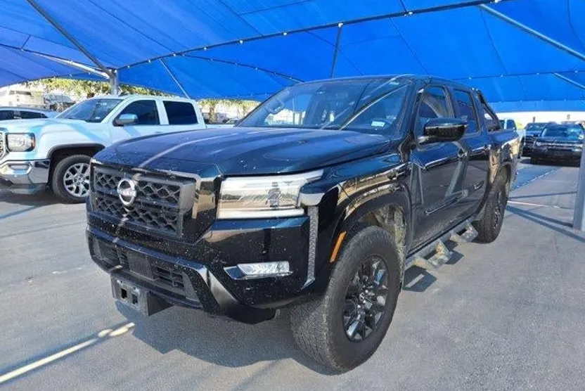 2023 Nissan Frontier SV photo 1