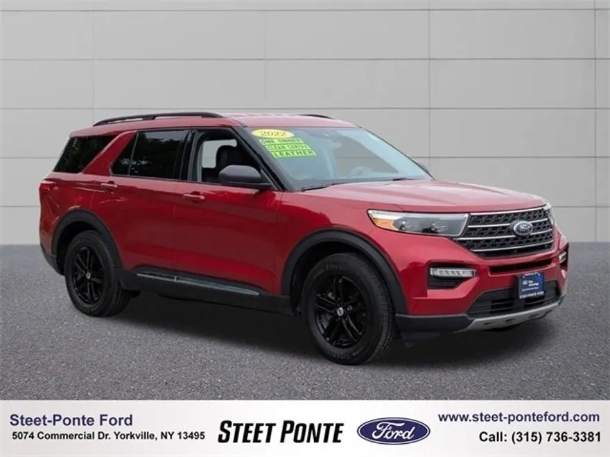 2022 Ford Explorer XLT photo 1