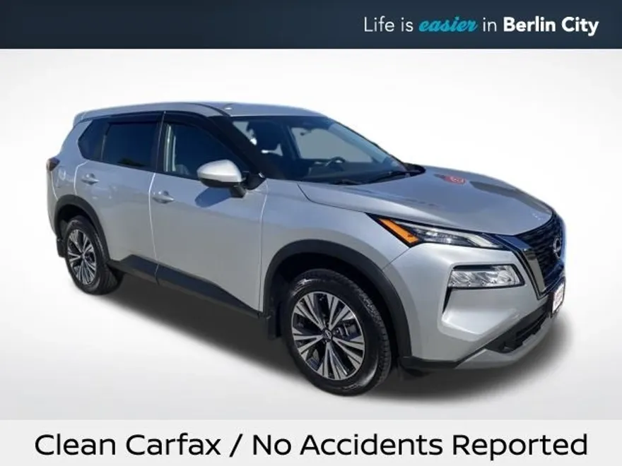 2022 Nissan Rogue SV photo 1