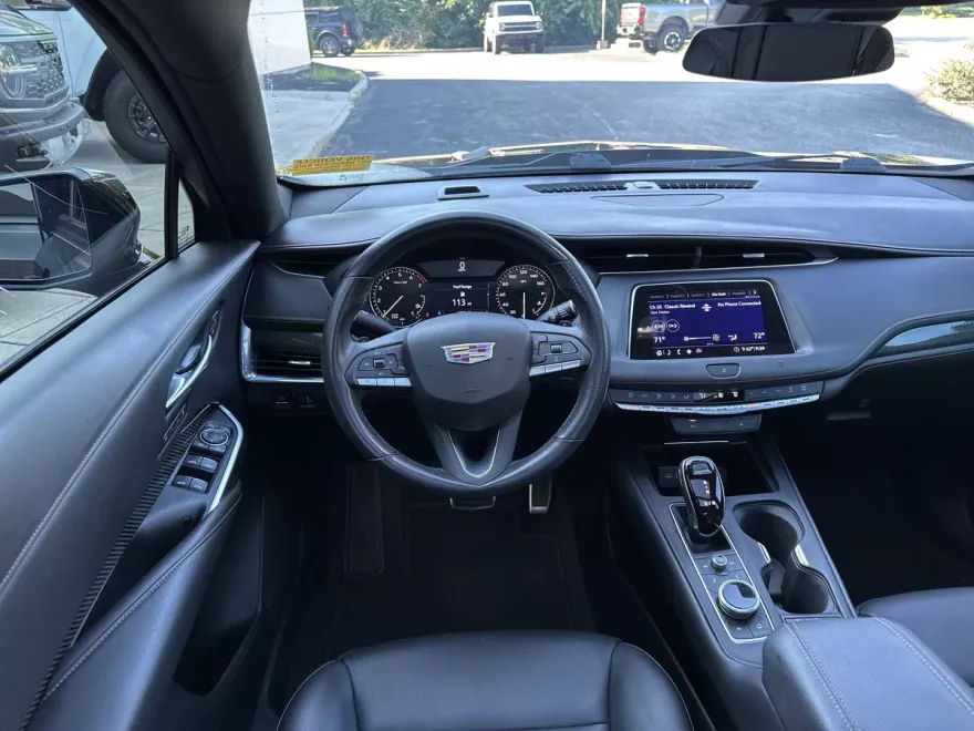 2020 Cadillac XT4 Sport photo 1