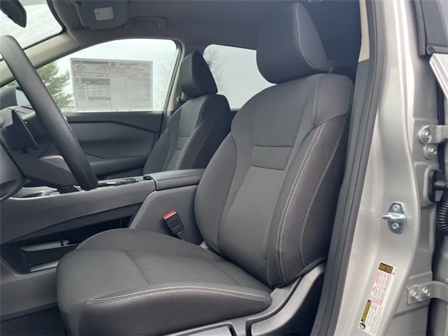 2025 Nissan Rogue S photo 1