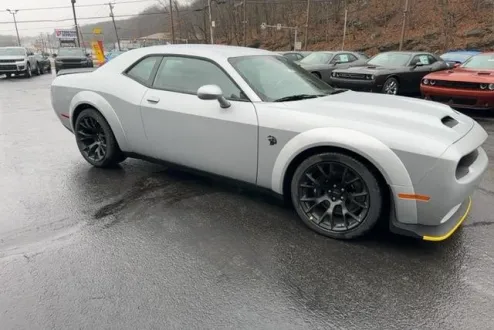 2023 Dodge Challenger SRT8 Hellcat Widebody photo 2