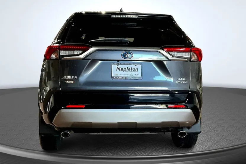 2022 Toyota RAV4 Hybrid XSE photo 1