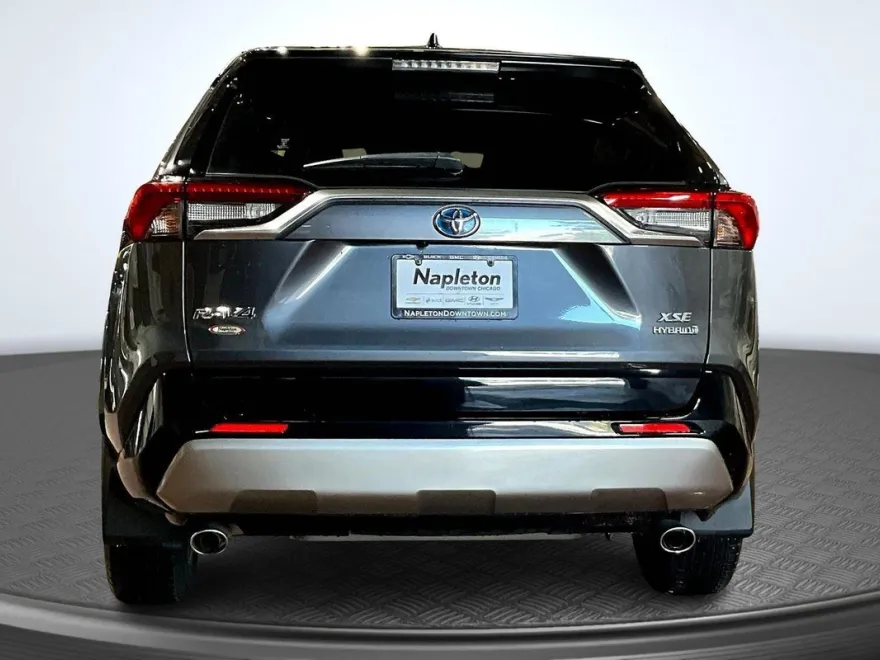 2022 Toyota RAV4 Hybrid XSE photo 1