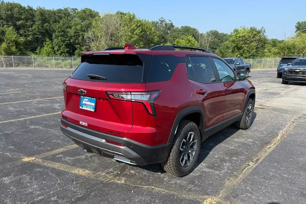2026 Chevrolet Equinox ACTIV photo 1