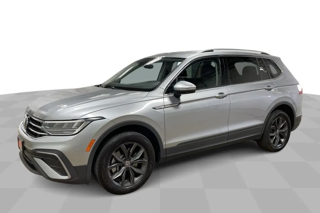 2024 Volkswagen Tiguan SE Wolfsburg Edition photo 1