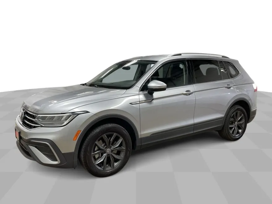 2024 Volkswagen Tiguan SE Wolfsburg Edition photo 1
