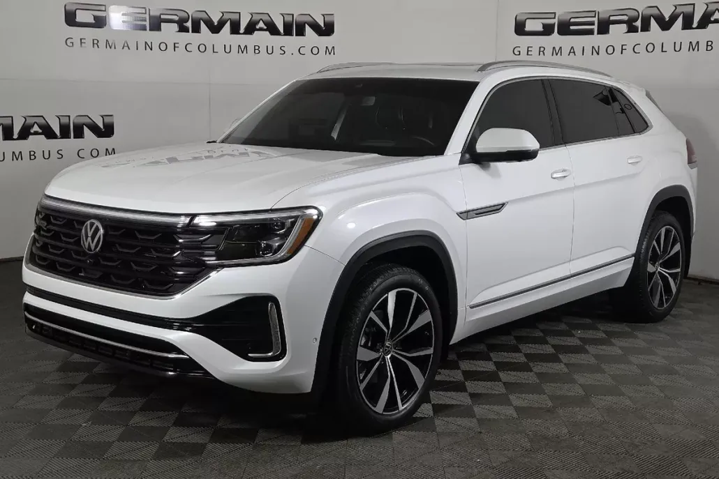 2024 Volkswagen Atlas Cross Sport SEL Premium R-Line photo 1