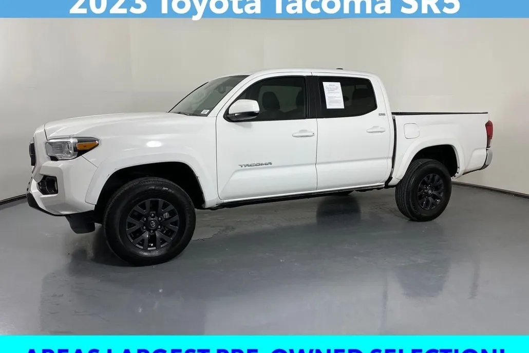 2023 Toyota Tacoma SR5 V6 photo 1