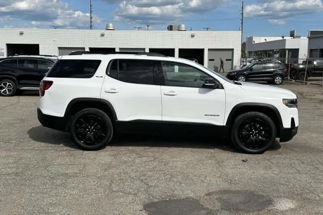 2023 Gmc Acadia SLE photo 1