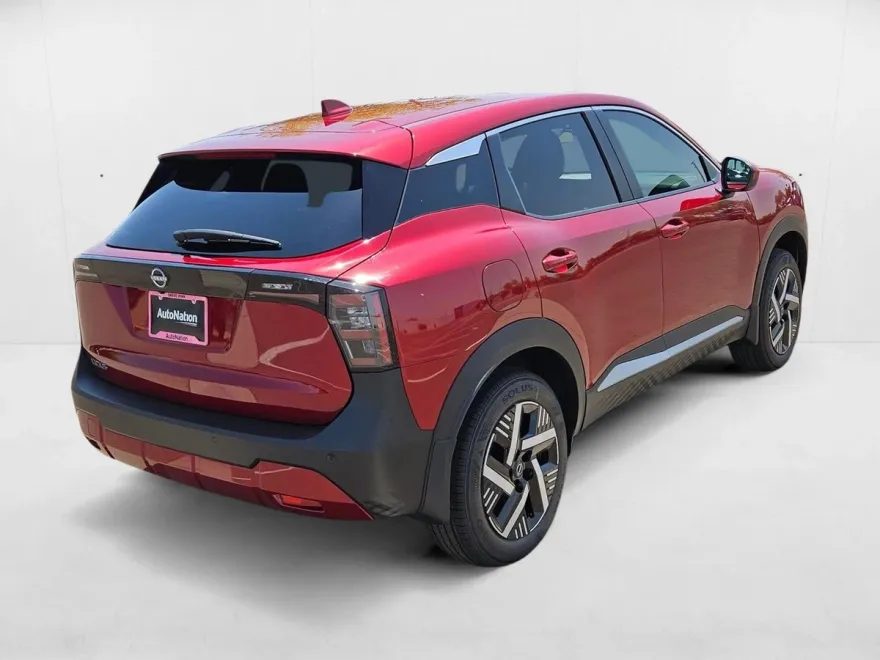 2025 Nissan Kicks SV photo 1