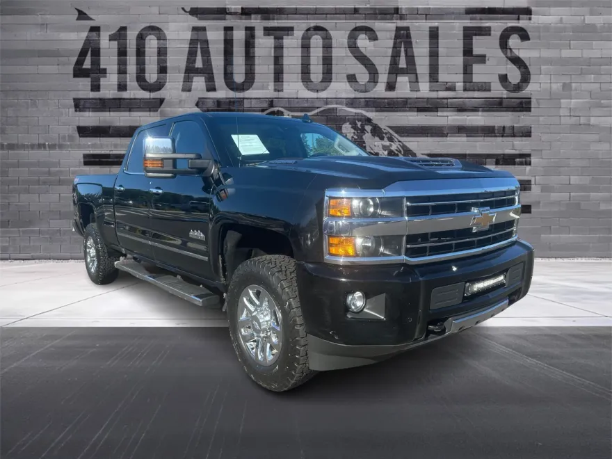 2018 Chevrolet Silverado 3500HD High Country photo 1