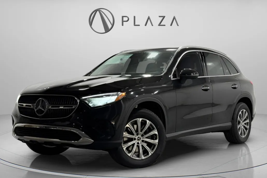 2025 Mercedes Benz GLC 300 4MATIC photo 1