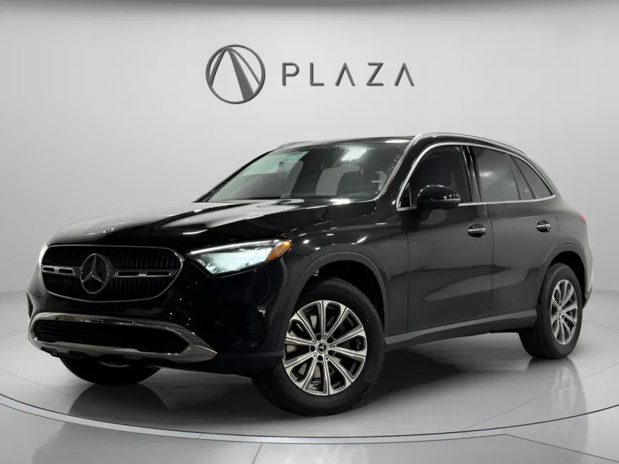 2025 Mercedes Benz GLC 300 4MATIC photo 1