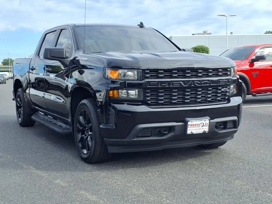 2020 Chevrolet Silverado 1500 Custom photo 1