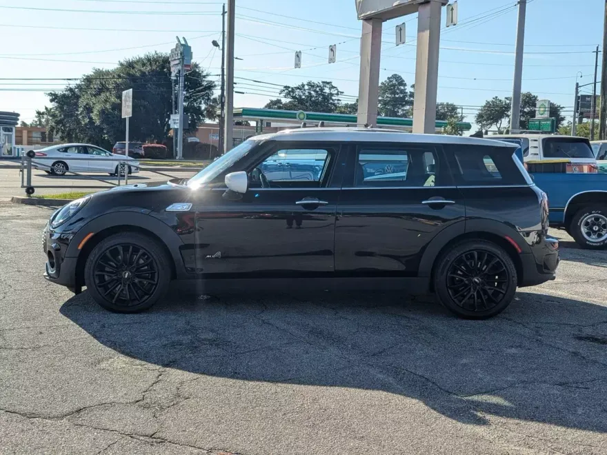 2021 Mini Clubman Base S ALL4 photo 1