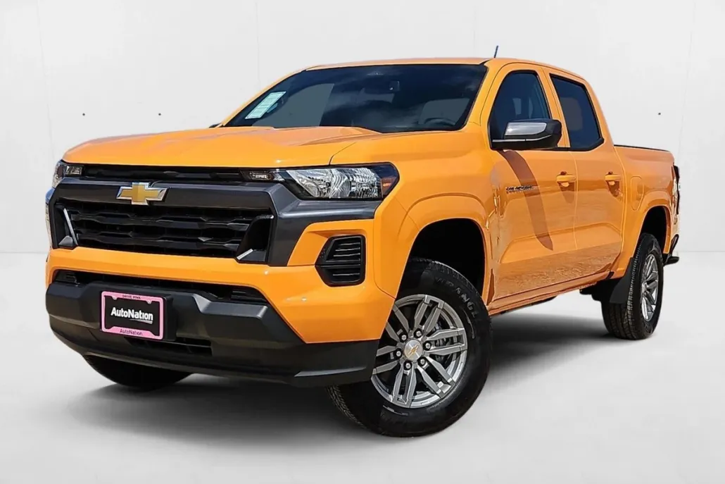 2026 Chevrolet Colorado LT photo 1