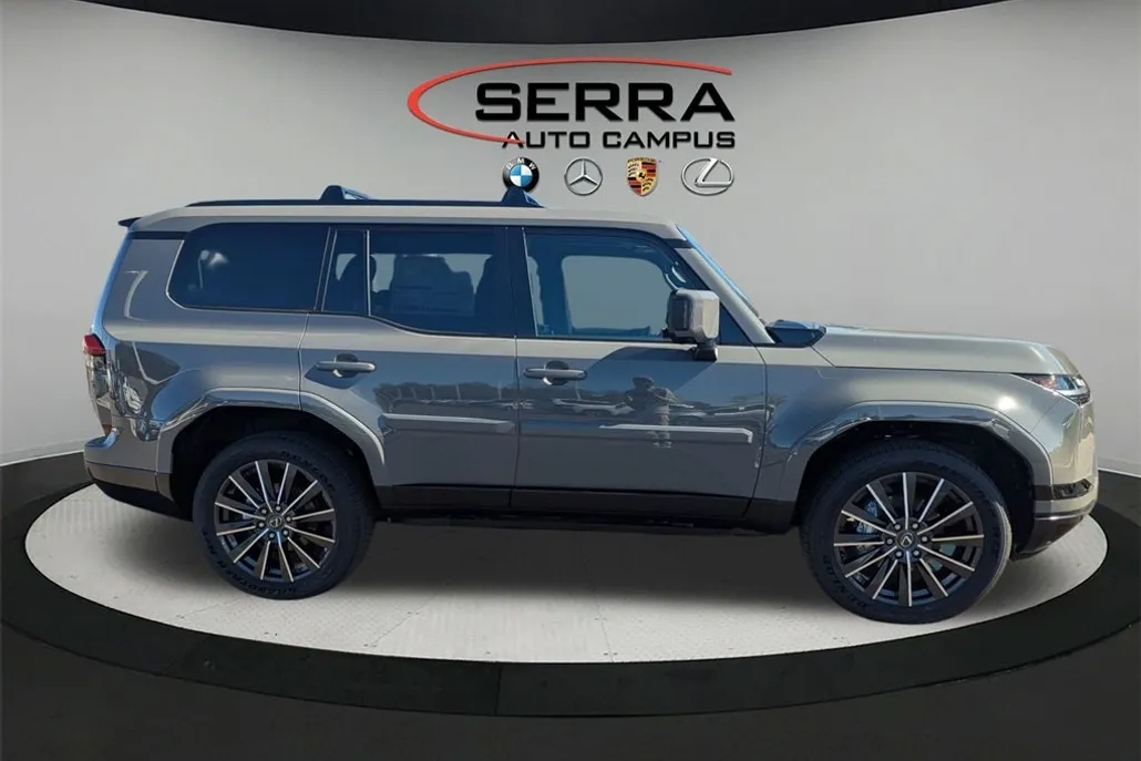 2025 Lexus GX 550 Luxury photo 1