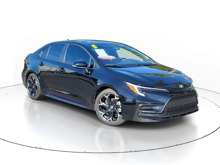 2025 Toyota Corolla SE photo 1