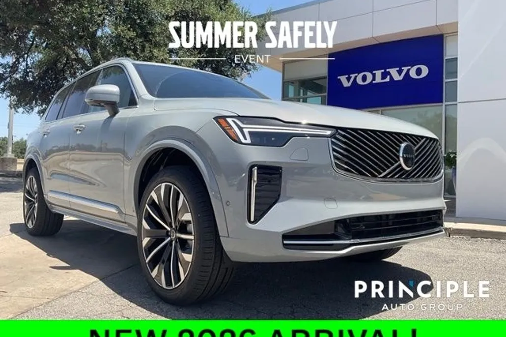 2026 Volvo XC90 Plus photo 1