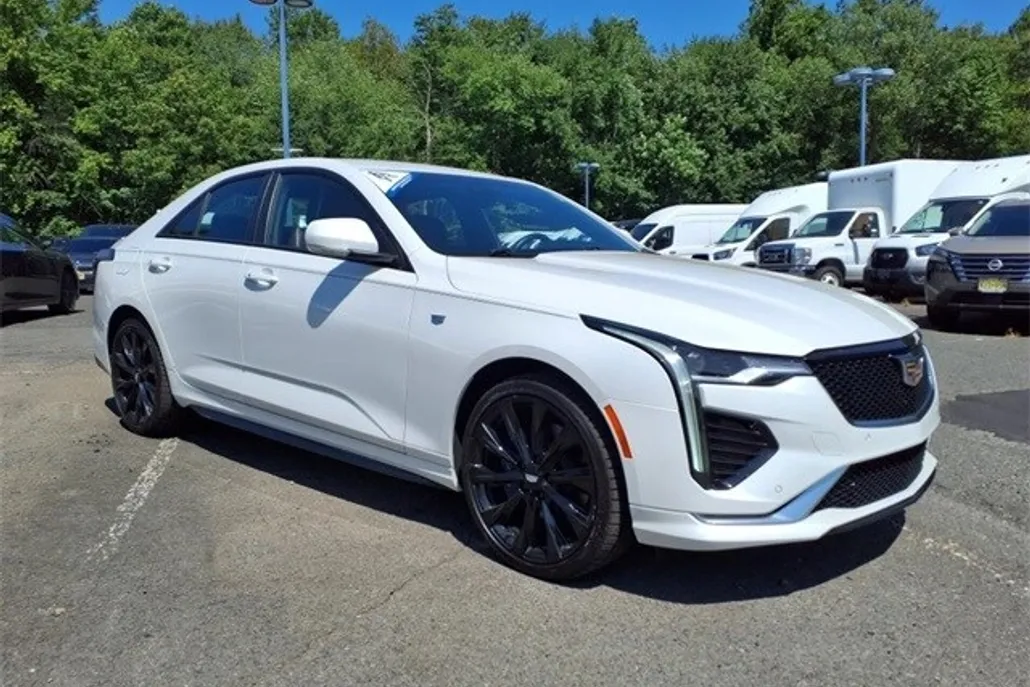 2022 Cadillac CT4 Sport photo 1