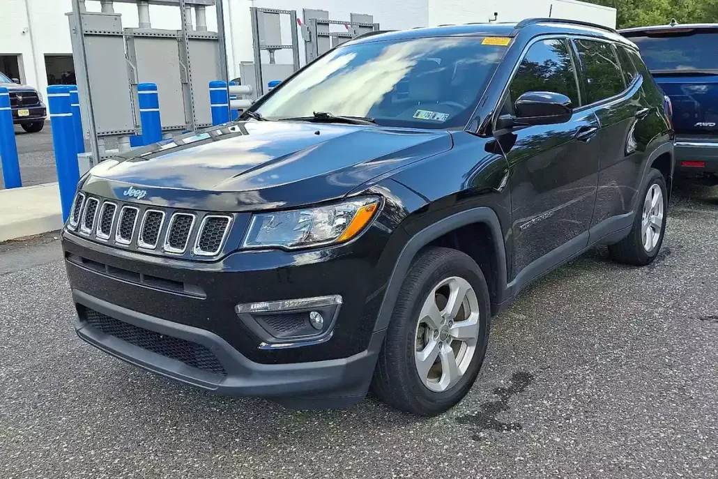 2018 Jeep Compass Latitude photo 1