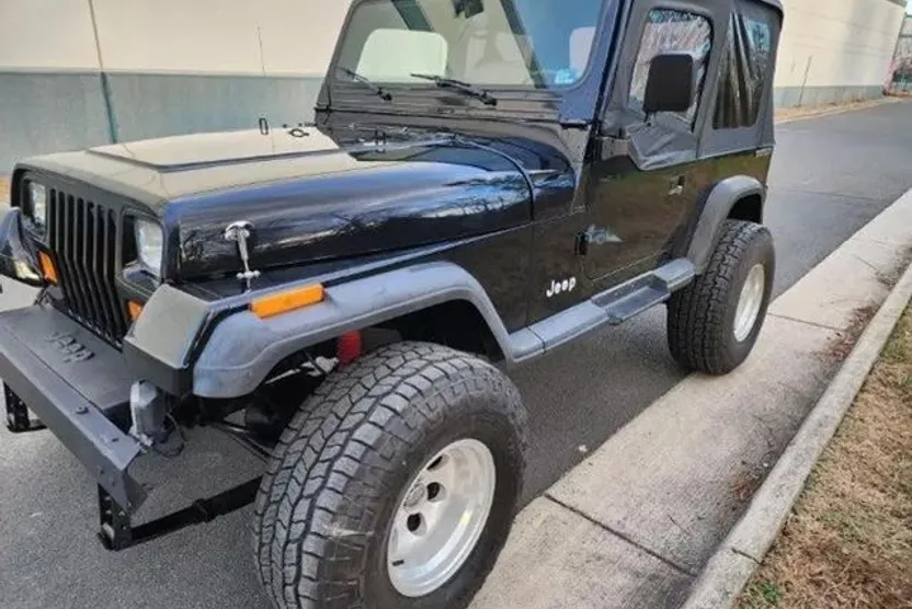 1988 Jeep Wrangler Base photo 1