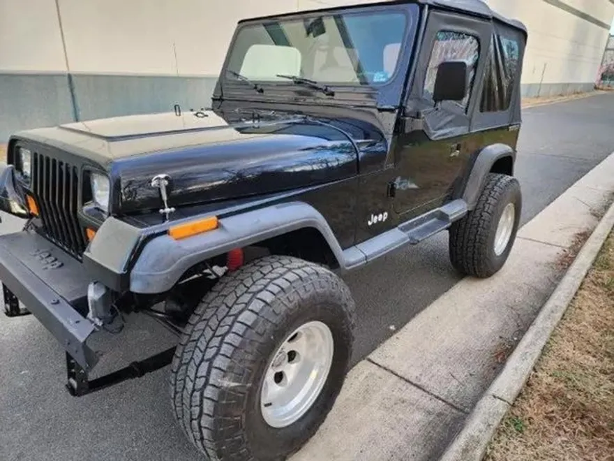 1988 Jeep Wrangler Base photo 1