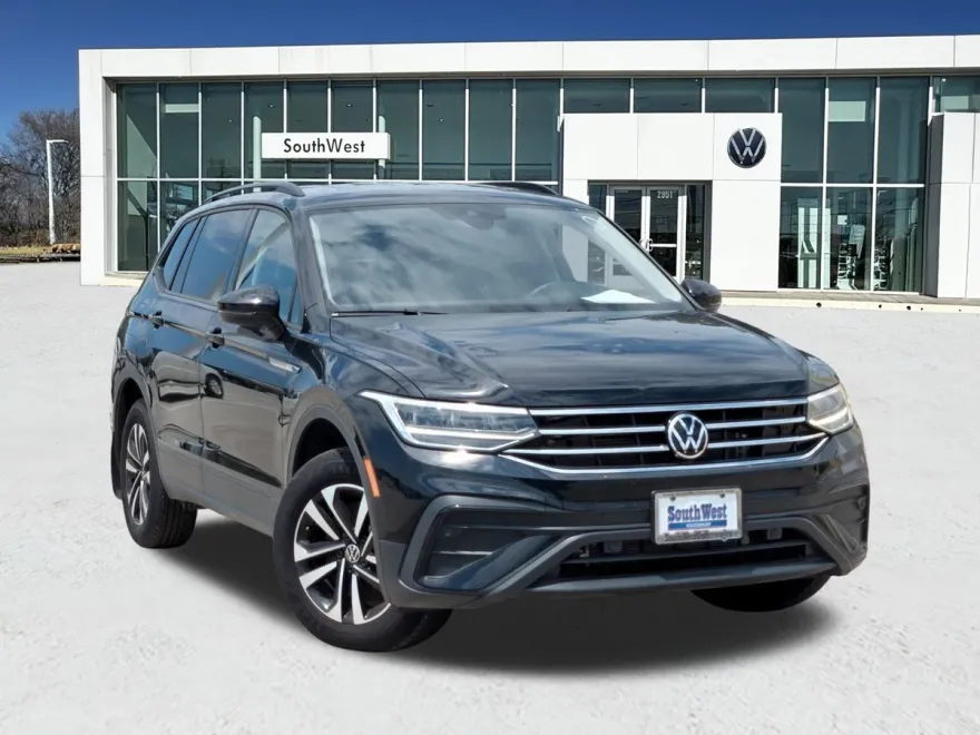 2024 Volkswagen Tiguan S photo 1