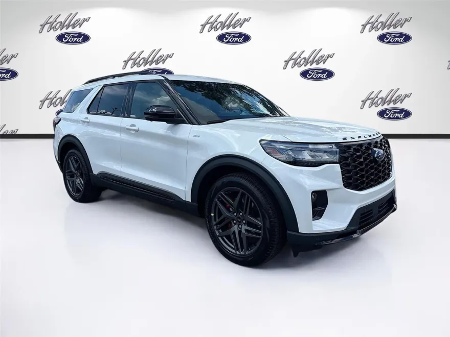 2025 Ford Explorer ST-Line photo 1