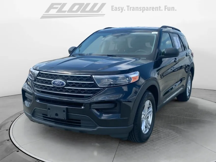 2022 Ford Explorer XLT photo 1