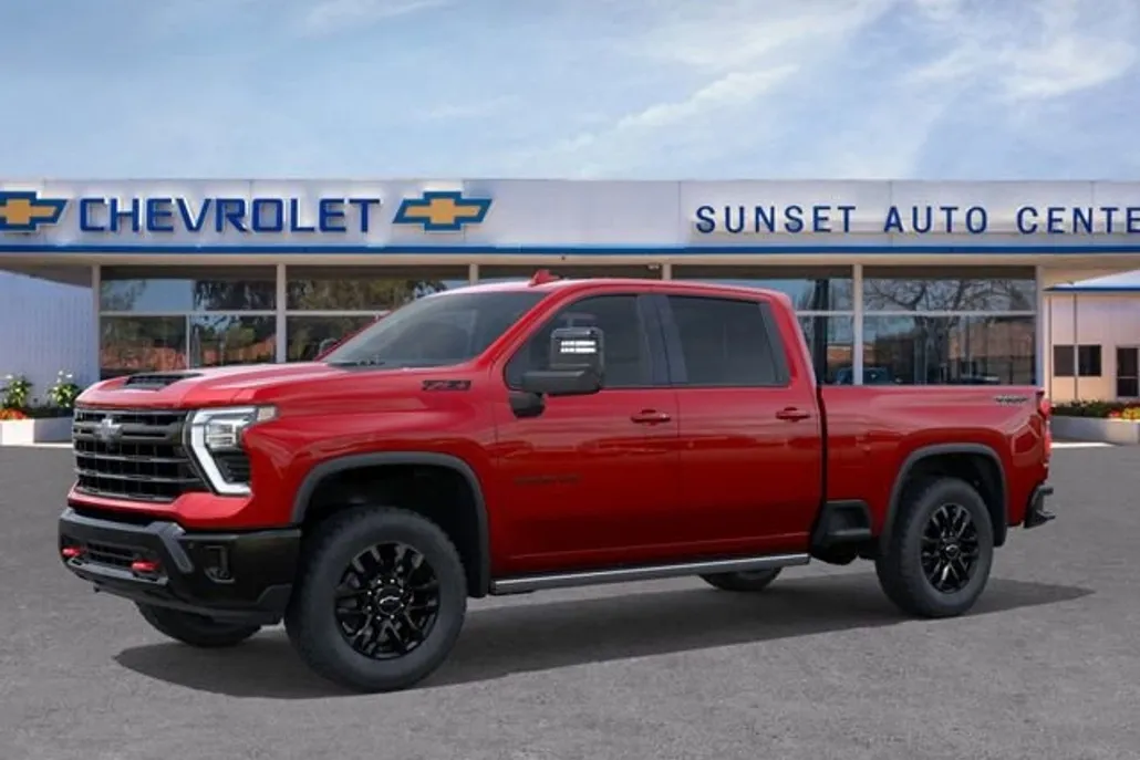 2025 Chevrolet Silverado 2500HD High Country photo 1