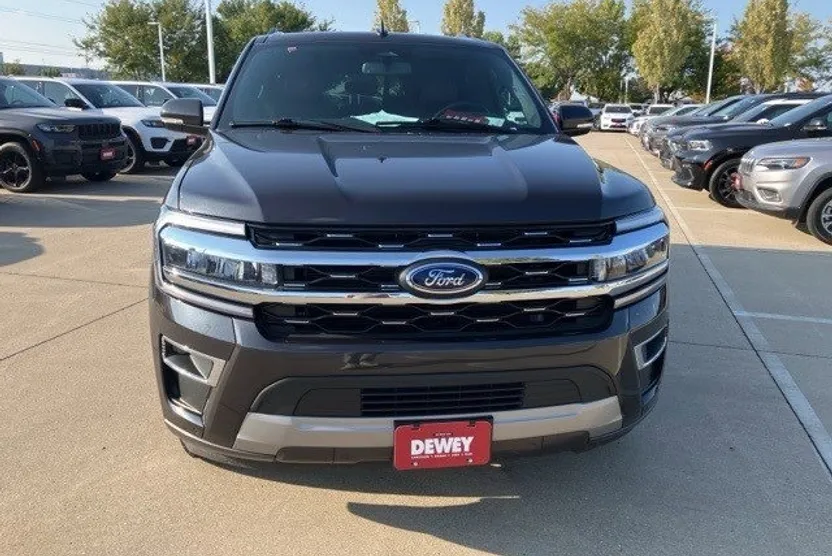 2024 Ford Expedition MAX Limited photo 1