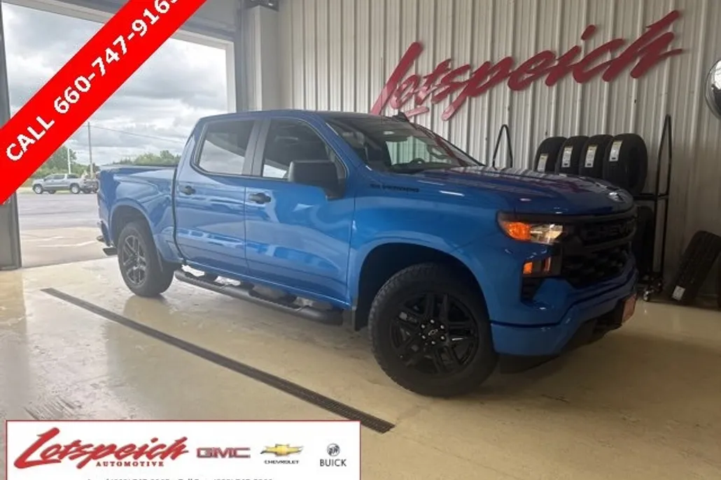 2025 Chevrolet Silverado 1500 Custom photo 1