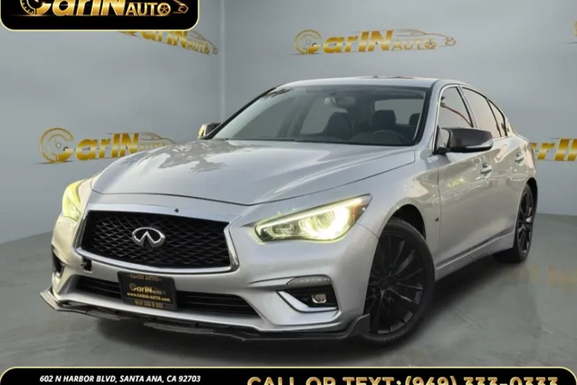 2018 Infiniti Q50 3.0t LUXE photo 1