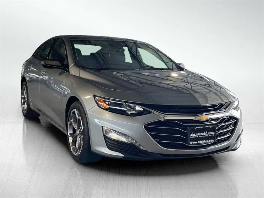 2024 Chevrolet Malibu 1LT photo 1
