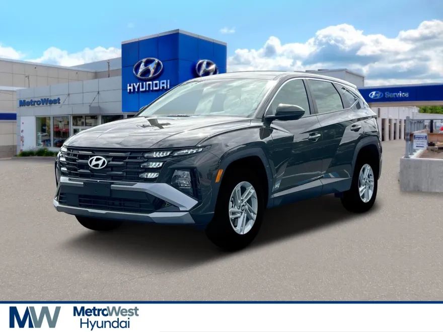 2025 Hyundai Tucson SE photo 1